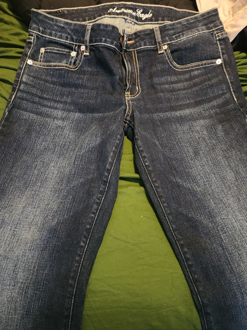 American Eagle Boyfriend Jeans Women's Size 12 Dark Wash Stretch Denim Relaxed